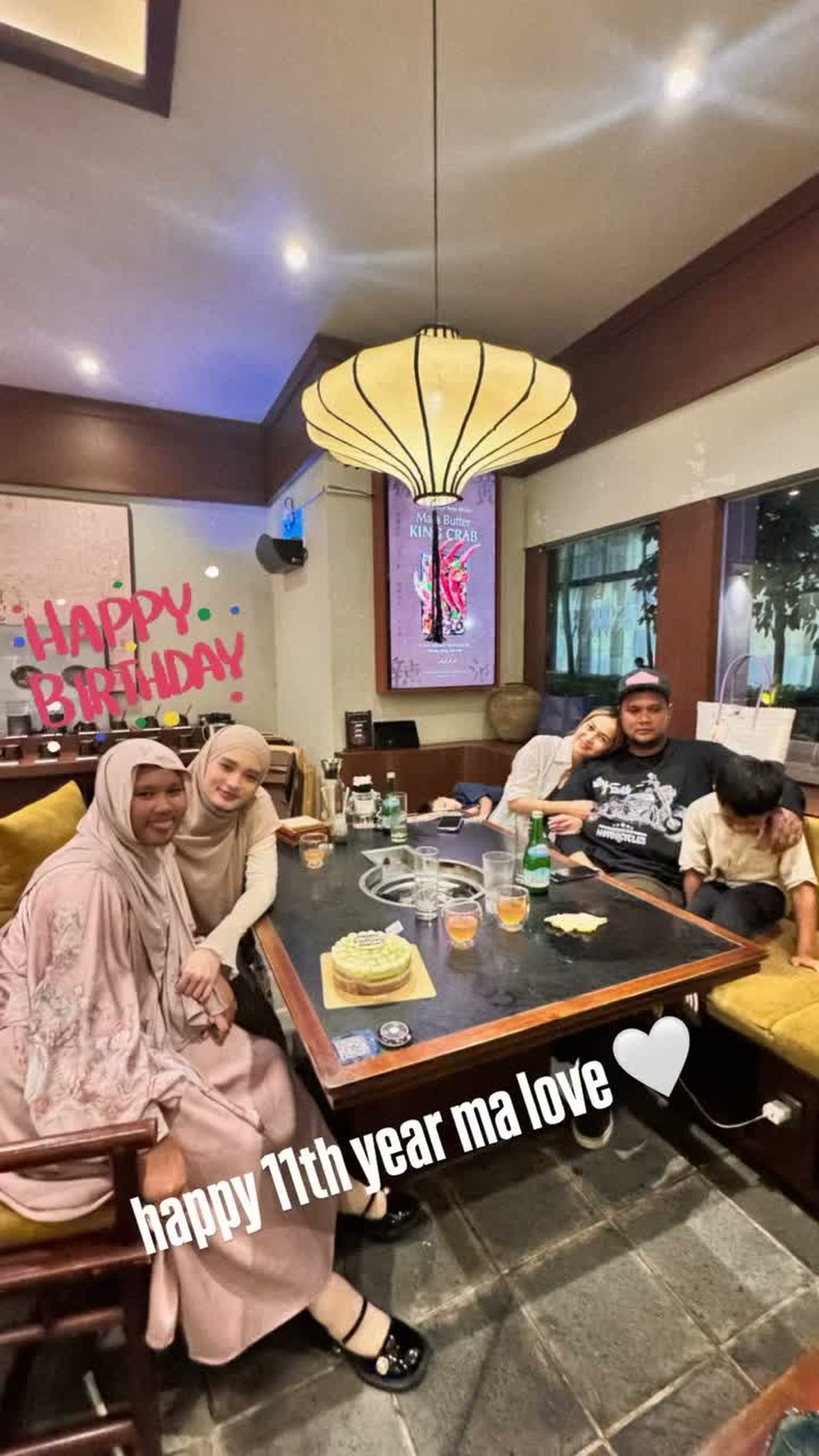 Inara Rusli&comma; Virgoun&comma; dan Lindi Fitriyana kompak rayakan ultah Starla