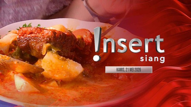 Insert Siang: Bikin Ngiler! Jennifer Eve Makan Ketupat Sayur-Bakso di Kebayoran