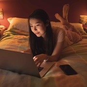 Kulit Tetap Glowing Tanpa Makeup, Ini Kebiasaan yang Harus Dihindari Sebelum Tidur