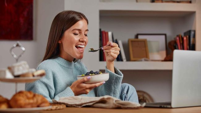 Makanan yang Pantang Dikonsumsi agar Tetap Awet Muda di Usia 40-an