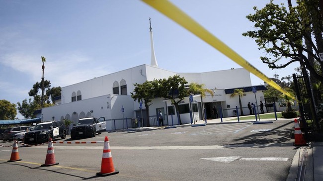 Setelah ditutup sejak insiden yang penembakan pada Senin (18/5), Masjid San Diego California kini telah dibuka ke kembali, Rabu (20/5) waktu setempat.