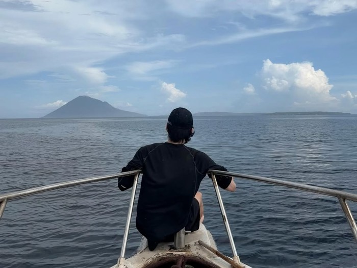 Menawarkan keindahan bawah laut yang memukau, Yoon Cha Young memilih Pulau Bunaken sebagai aktivitas pengalaman pertamanya untuk scuba diving./ Foto: instagram.com/yooncy1