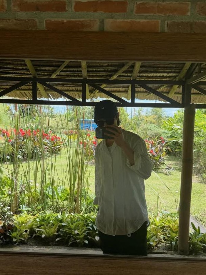 Pada Minggu, (17/5) lalu, Yoon Cha Young membagikan sederet momen bahagianya saat menikmati liburan di Sulawesi Utara melalui laman Instagram, pribadi, Beauties./ Foto: instagram.com/yooncy1