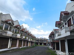 Potret Suram Pasar Induk Jalaksana Kuningan yang Terbengkalai