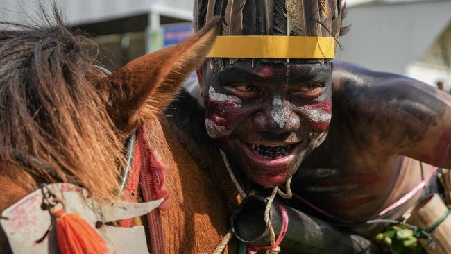 Ritual Memohon Hujan di Kamboja