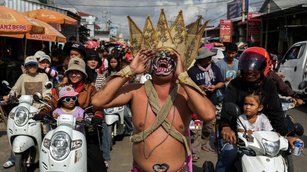 Ritual Memohon Hujan di Kamboja