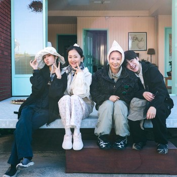 Yeom Jung Ah hingga Roh Yoon Seo akan Bergabung di Fresh Off The Sea Season 3