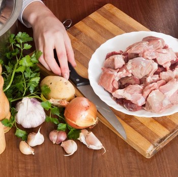 6 Cara Mengolah Daging Kurban agar Tidak Picu Kolesterol tapi Tetap Nikmat