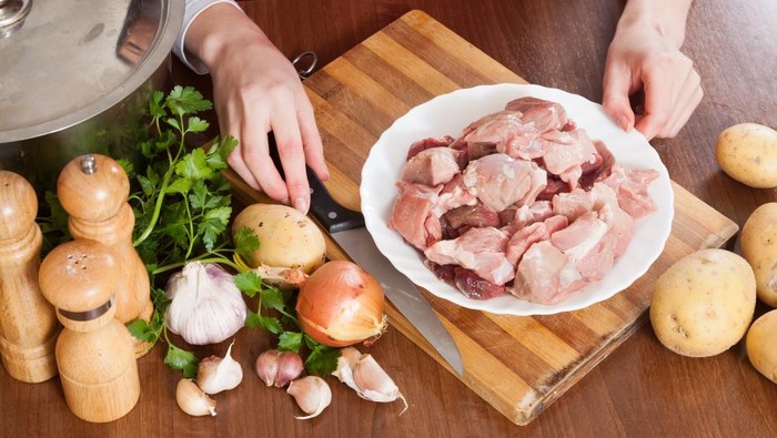 6 Cara Mengolah Daging Kurban agar Tidak Picu Kolesterol tapi Tetap Nikmat