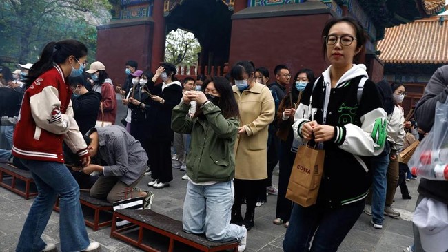 Fenomena Baru "Menular" di China, Orang Muda "Buang" Mangkuk Nasi Besi