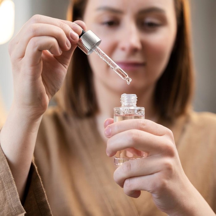 Ilustrasi rutinitas serum/foto: freepik.com