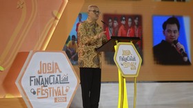 Ketua Dewan Komisioner LPS, Anggito Abimanyu saat menyampaikan sambutan dalam Jogja Financial Festival 2026 di Jogja Expo Center (JEC).