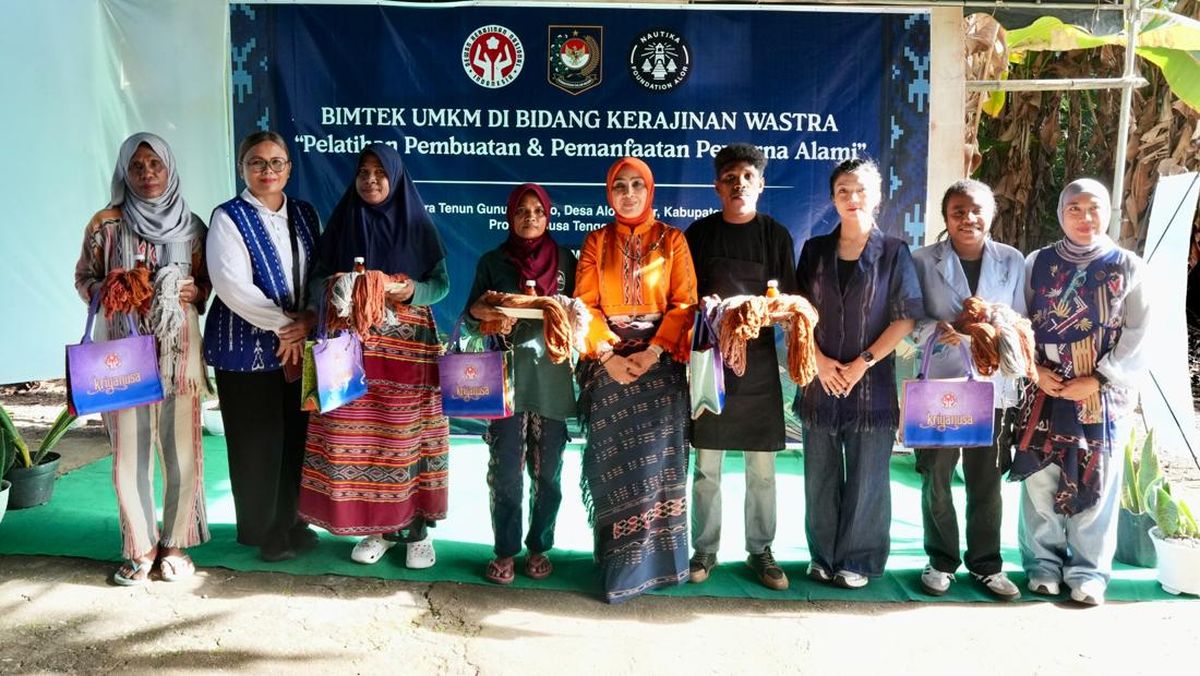Bekali Keterampilan Wastra, Dekranas Gelar Bimtek bagi UMKM Alor