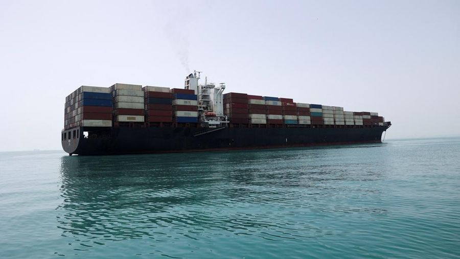 Korps Garda Revolusi Islam Iran (IRGC) mengumumkan bahwa sedikitnya 31 kapal komersial, telah melintasi Selat Hormuz secara kondusif dalam 24 jam terakhir, Jumat (22/5/2026). (via REUTERS/Majid-Asgaripour)