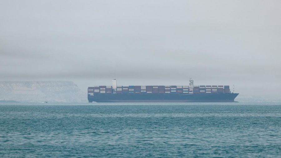 Korps Garda Revolusi Islam Iran (IRGC) mengumumkan bahwa sedikitnya 31 kapal komersial, telah melintasi Selat Hormuz secara kondusif dalam 24 jam terakhir, Jumat (22/5/2026). (via REUTERS/Majid-Asgaripour)