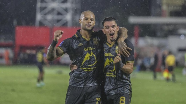 David Da Silva memiliki peluang besar jadi top skor Super League.