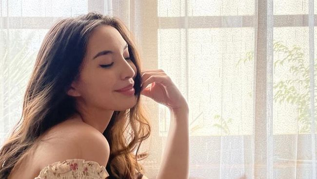 Prinsip Manohara Ketika Tak Kunjung Nikah meski Usia Sudah 34 Tahun