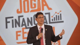 Menkeu Purbaya saat menyampaikan pemaparan dalam Jogja Financial Festival 2026 di JEC, Yogyakarta, DIY, Jumat (22/5/2026).