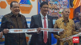 Menkeu Purbaya Yudhi Sadewa bersama Ketua Dewan Komisioner LPS Anggito Abimanyu dan Chairman CT Corp Chairul Tanjung membuka program edukasi nasional LIKE IT 2026.
