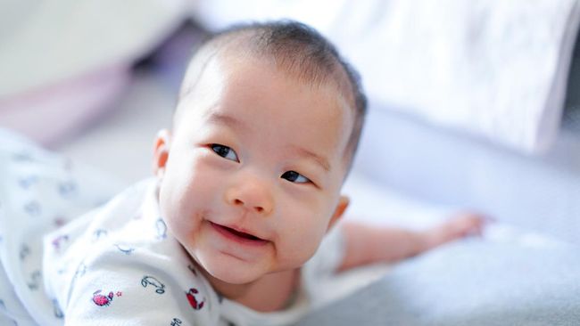 Macam-macam Refleks Bayi Baru Lahir, Penting untuk Tumbuh Kembangnya