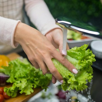 Jangan Asal! Ini 5 Alasan Sayur Sebaiknya Tidak Dicuci Setelah Dipotong