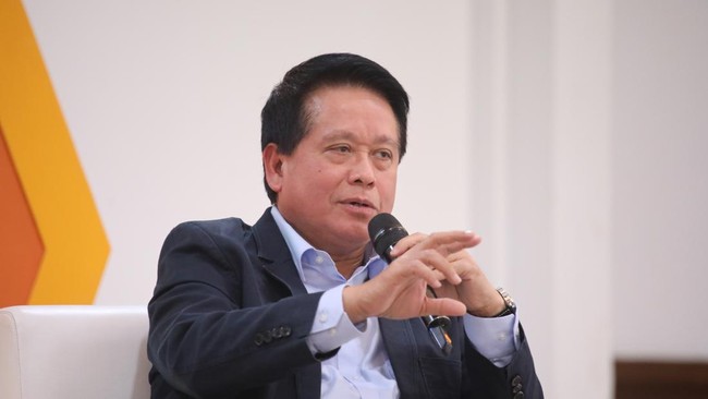 Chairman CT Corp Chairul Tanjung dan Dirut BRI Hery Gunardi saat menyampaikan pemaparan dalam sesi Educational Class di acara Jogja Financial Festival 2026 di JEC, Yogyakarta.