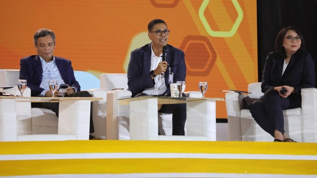 Direktur Utama PT Bank Syariah Indonesia (Persero) Tbk, Anggoro Eko Cahyo saat menyampaikan pemaparan dalam Jogja Financial Festival 2026 di Jogja Expo Center (JEC), Yogyakarta, DIY, Sabtu (23/5/2026). (CNBC Indonesia/Faisal Rahman)