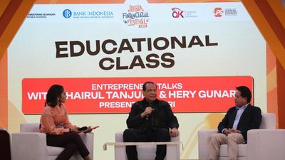 Founder & Chairman CT Corp, Chairul Tanjung dan Direktur Utama (Dirut) PT Bank Rakyat Indonesia (Persero) Tbk, Hery Gunardi saat menyampaikan pemaparan dalam sesi Educational Class di acara Jogja 