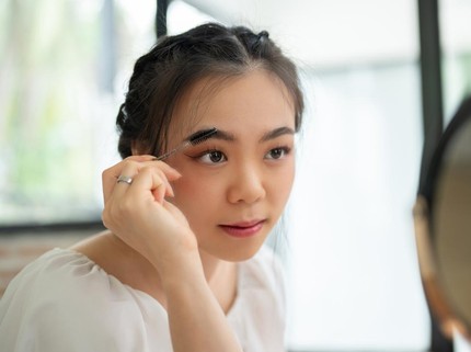 5 Rekomendasi Browcara untuk Alis Natural Tapi Tetap Terbentuk Sempurna