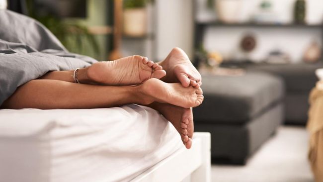 Mengenal Posisi Mating Press dalam Berhubungan Seks dari Tips Melakukan hingga Risikonya