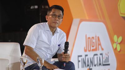 Ketua Komisi XI DPR RI, Mukhamad Misbakhun saat menyampaikan pemaparan dalam Jogja Financial Festival 2026 di Jogja Expo Center (JEC), Yogyakarta, DIY, Sabtu (23/5/2026). (CNBC Indonesia/Faisal Rahman