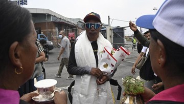 FOTO: Kami Rita Sherpa Pecah Rekor Dunia Taklukkan Everest 32 Kali