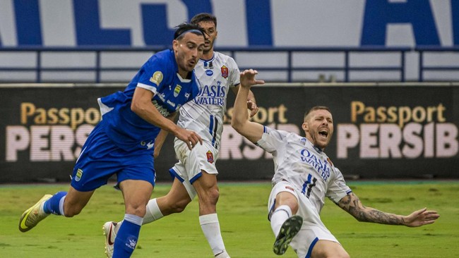 Persib Bandung juara Super League 2025/2026. (ANTARA FOTO/Abdan Syakura)