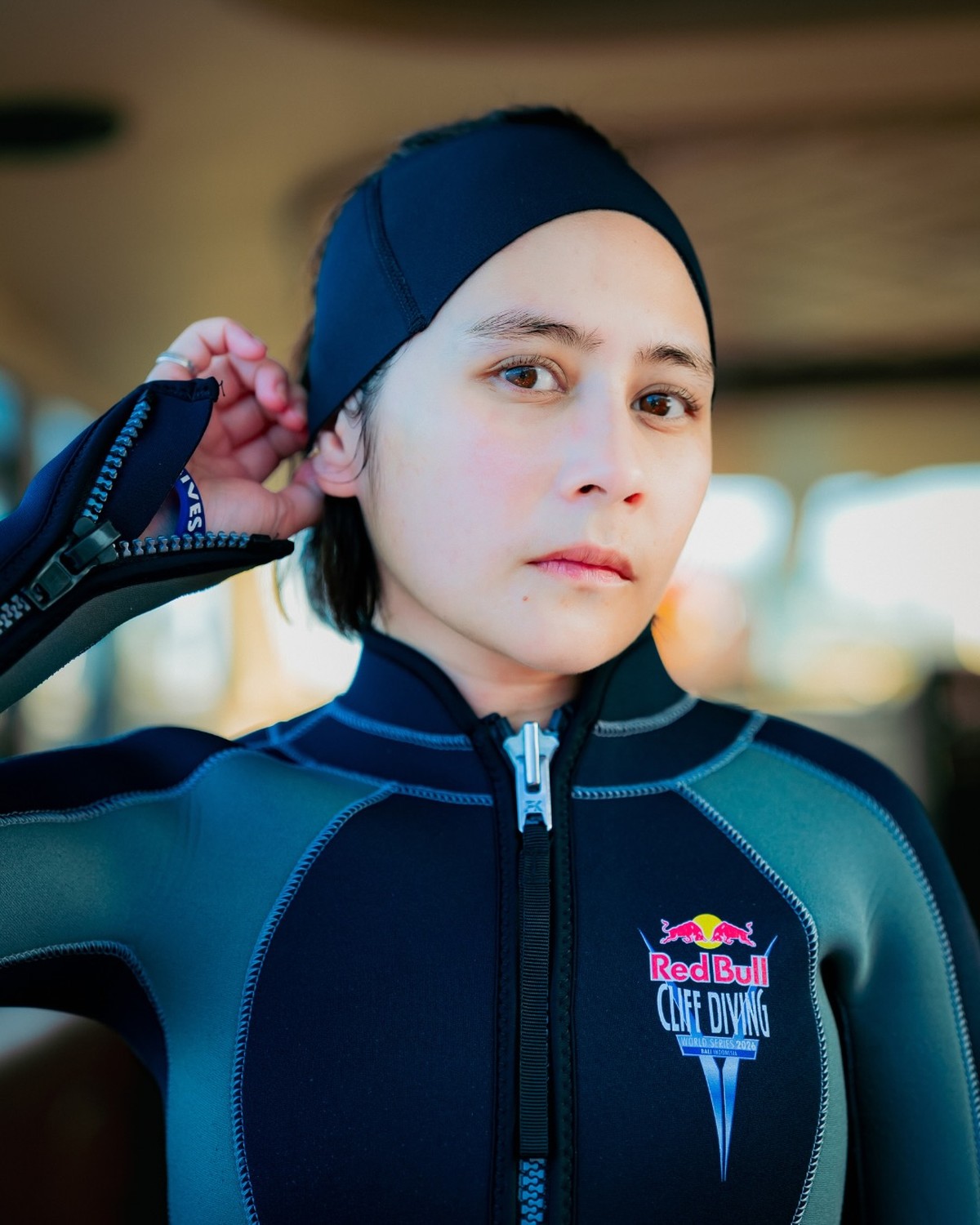 Prilly Latuconsina jadi rescue diver di Red Bull Cliff Diving&period;