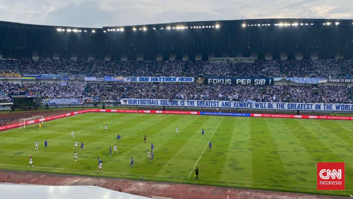 Hasil Babak I Super League: Persib Imbang, Borneo FC Menang Besar