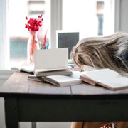 5 Tips Mengatasi Burnout Agar Mental Kembali Pulih