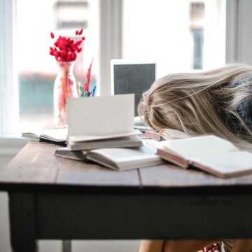 5 Tips Mengatasi Burnout Agar Mental Kembali Pulih
