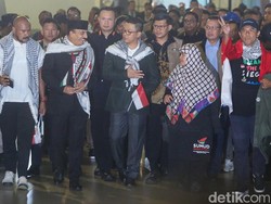Video Menlu ke 9 WNI Relawan Flotilla: Selamat Berkumpul dengan Keluarga
