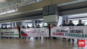 Kronologi Pembebasan 9 WNI dan Diplomasi Tiga Negara Menlu Sugiono
