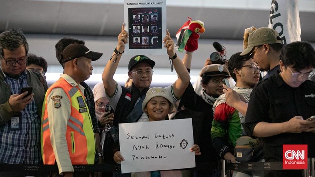 9 WNI Relawan GSF yang Diculik Israel Tiba di Bandara Soetta