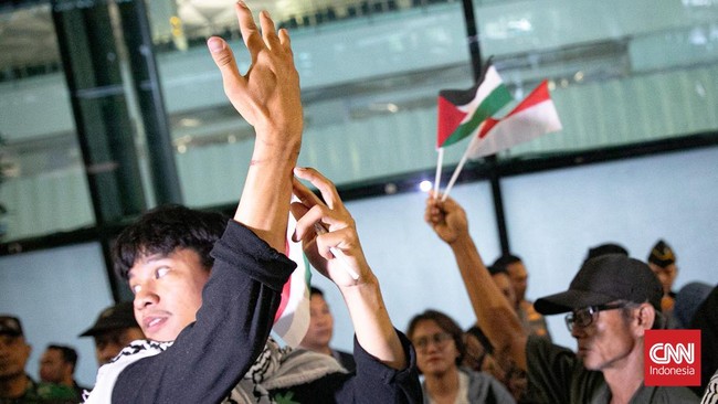 9 WNI Relawan GSF yang Diculik Israel Tiba di Bandara Soetta