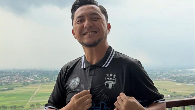 Ekpresi Bahagia para Artis Rayakan Persib Juara Super League 2026