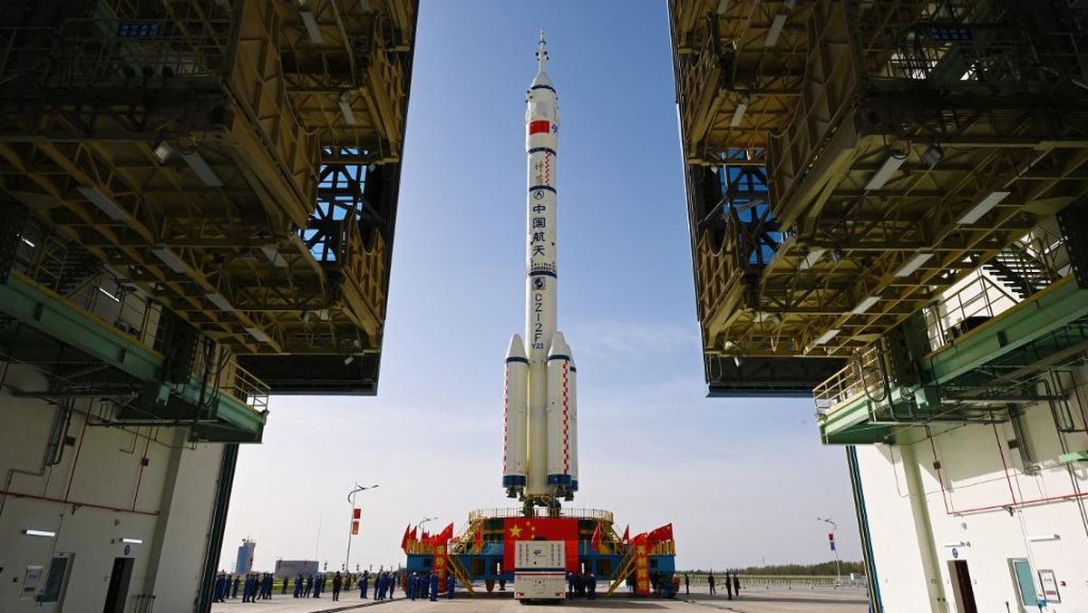 China Bakal Kirim Astronaut Tinggal Setahun di Stasiun Antariksa
