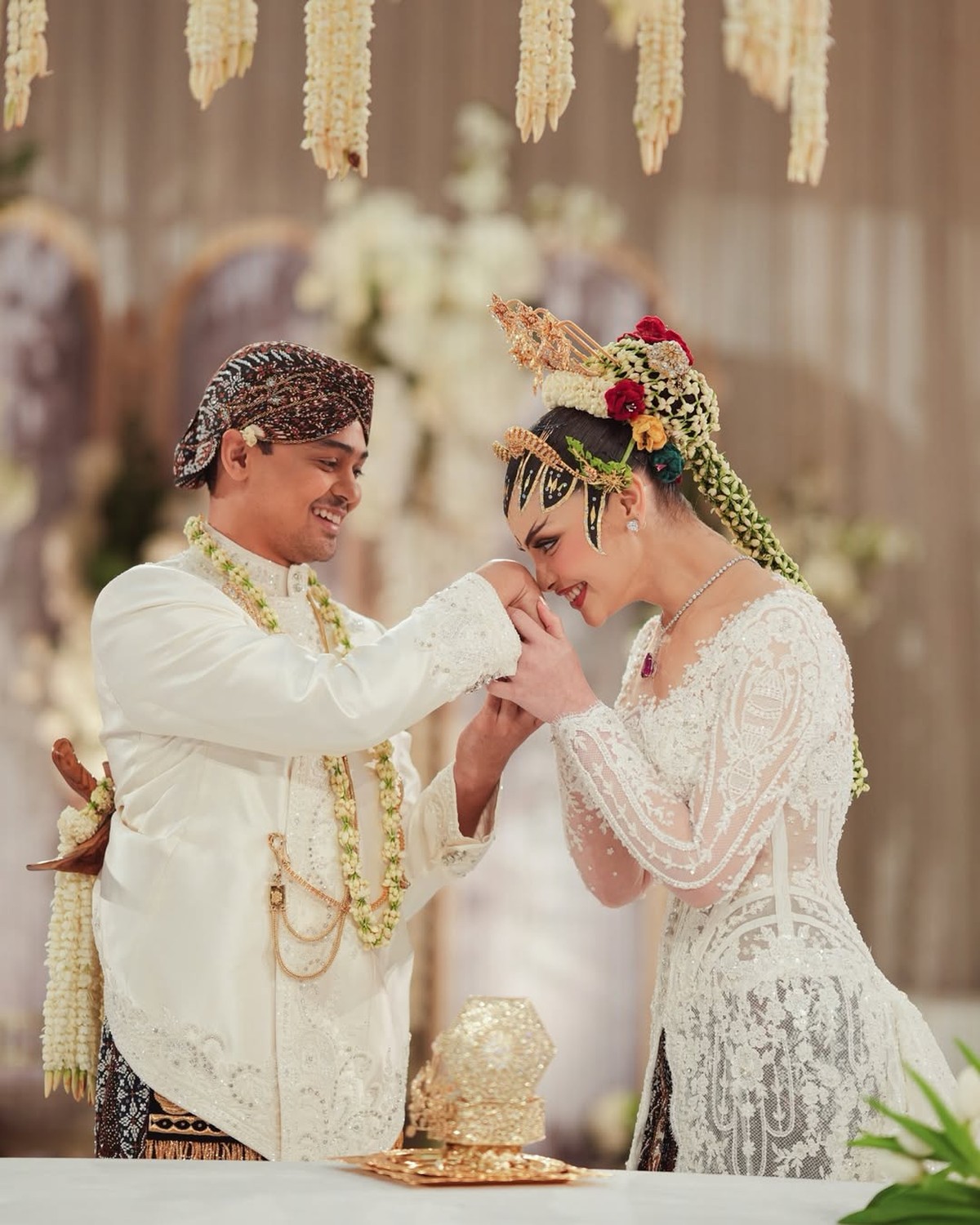 Pernikahan Tengku Nadira Adnan dan Teuku Agassi Revano Harsya