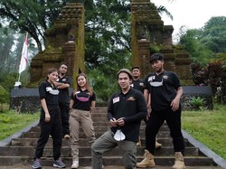 Terpopuler: Isu Pesugihan Sarwendah hingga Sean Adik Irish Bella Menikah