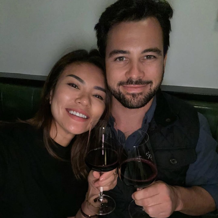 <p>Baru-baru ini, Aline pun kembali mengabadikan momen bersama sang suami yang tengah berulang tahun. Hal tersebut diketahui langsung melalui beberapa foto yang diunggah di akun Instagram pribadinya.&nbsp;(Foto: Instagram @aline_adita)</p>