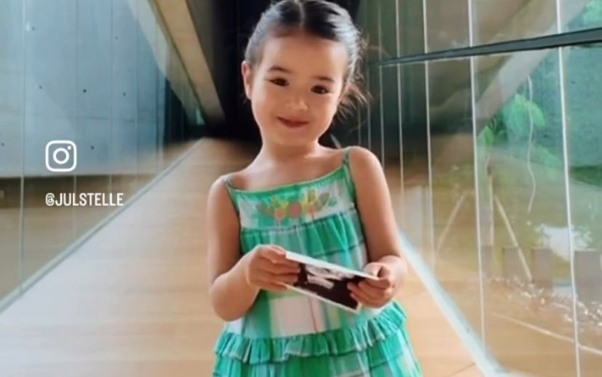 Brielle Anak Julie Estelle dan David Tjiptobiantoro