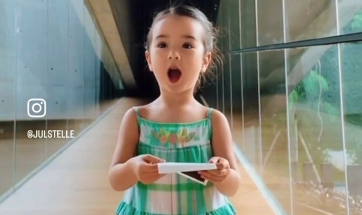 Brielle Anak Julie Estelle dan David Tjiptobiantoro