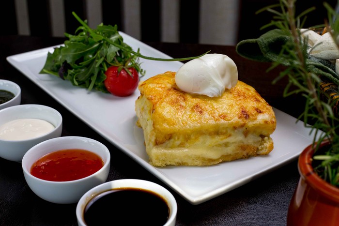 Cheesy Baked Eggs
