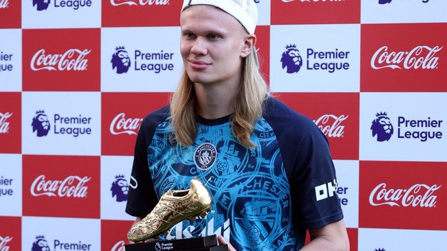 Erling Haaland jadi top skor Liga Inggris musim ini dengan total 27 gol.